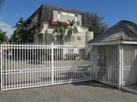 New Kingston Guest Apartment III Buitenkant foto