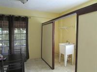 New Kingston Guest Apartment III Buitenkant foto